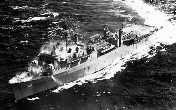 USS Mount Vernon LSD39 03 - NHHC