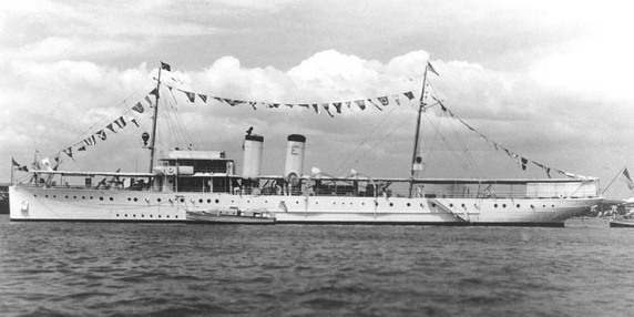 USS_Isabel_PY-10_1937