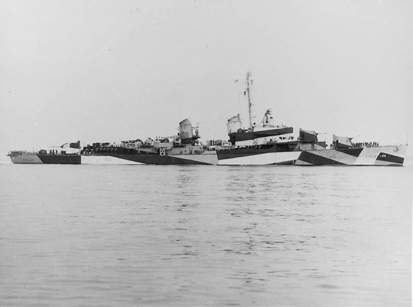 USS Harry F. Bauer DM26 02 - 1944 - NHC