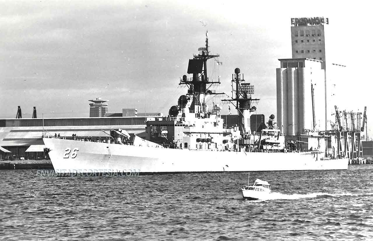 USS Belknap CG26 01 - JMF
