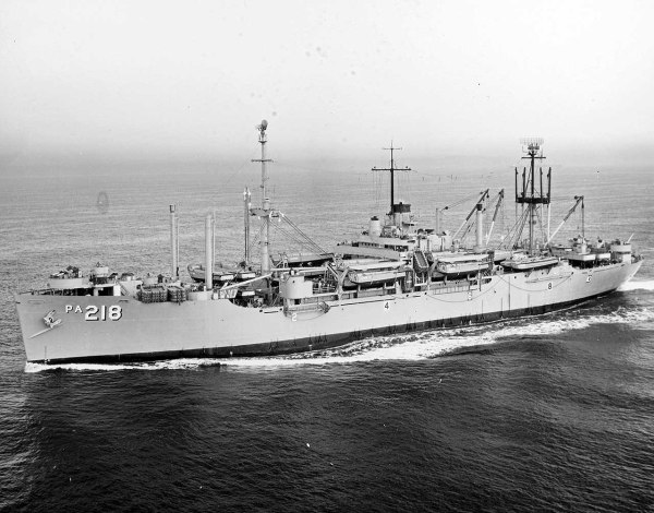 USS Noble APA-218 01